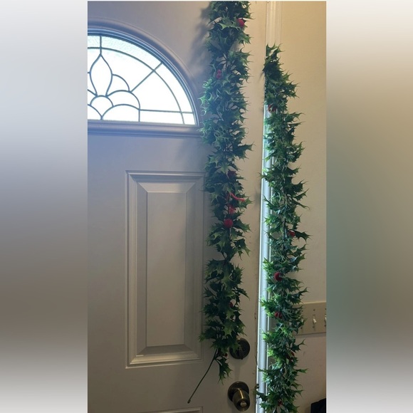Vtg 1960s Holly & Red Berry Plastic Christmas Garland over 18 Feet!!